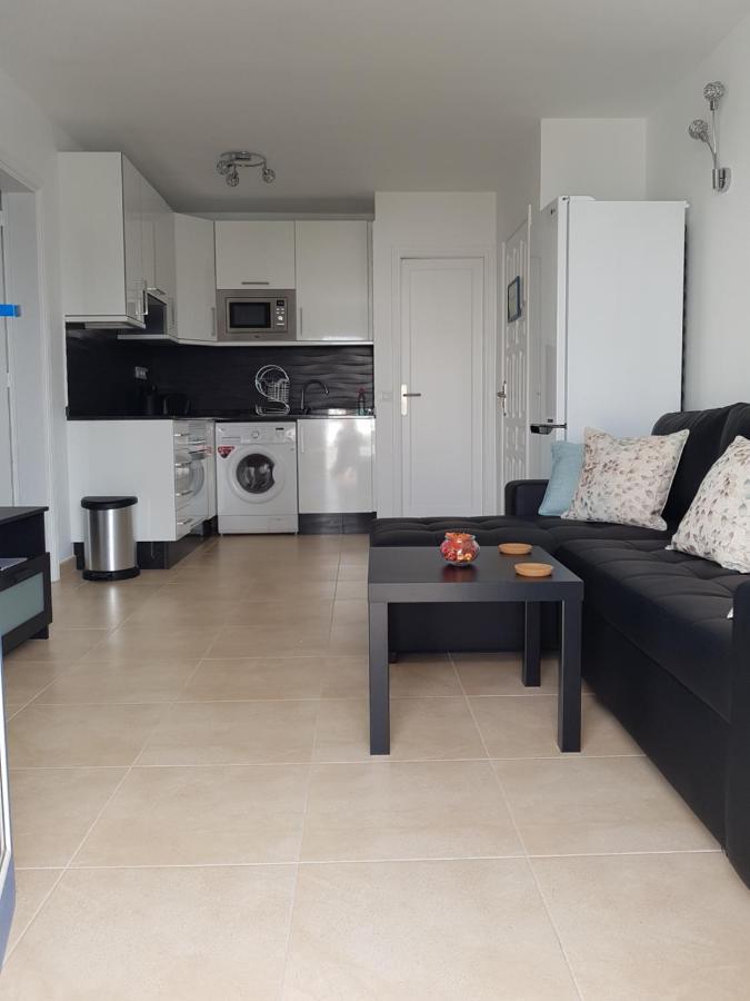 Atalaya 1st Floor Poolside Apartment Puerto del Carmen  Buitenkant foto